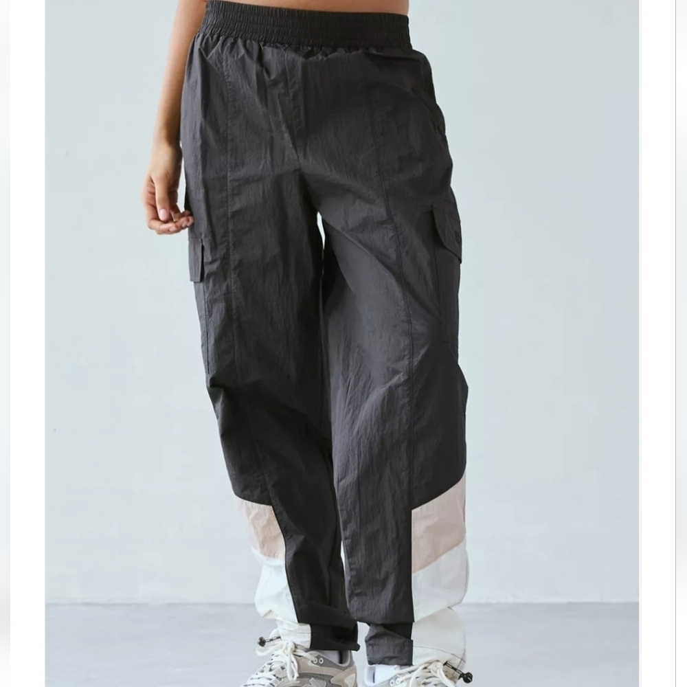 Starter Colorblock Nylon Track Pant, Size XL, Retail $110.00 USD - Picture 2 of 16